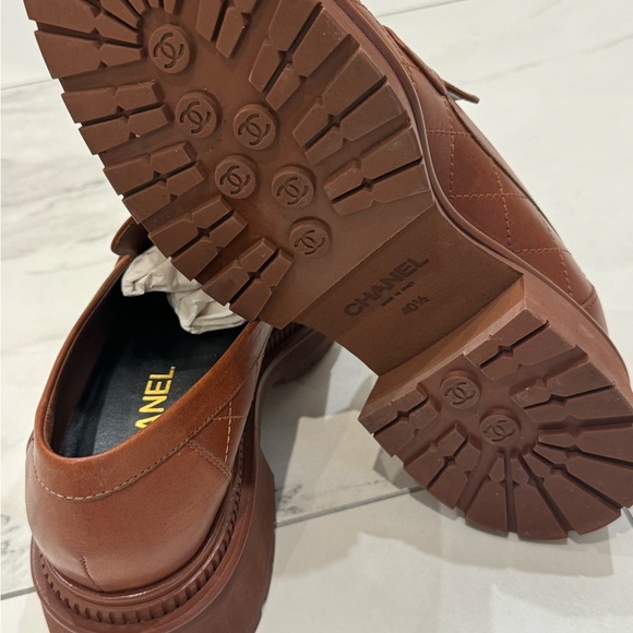 Chanel light brown loafers size 10.5 B - Picture 4 of 10